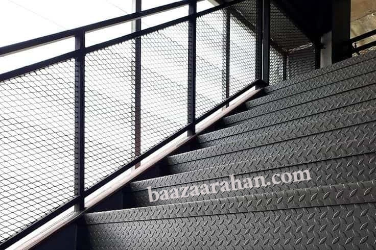 کاربردهای کلیدی ورق آجدار در صنایع مختلف